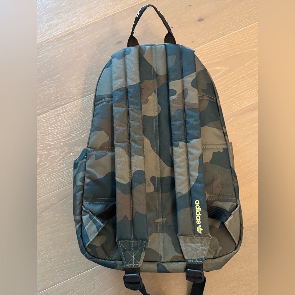 Adidas Backpack - Picture 2 of 5